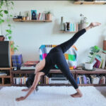 Studio de yoga en ligne : studio canapé