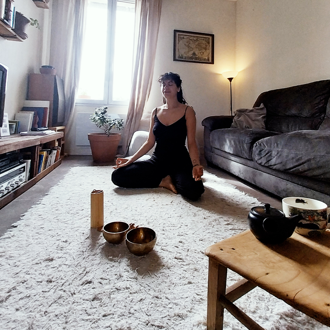 Cours de yoga en ligne au Studio Canapé